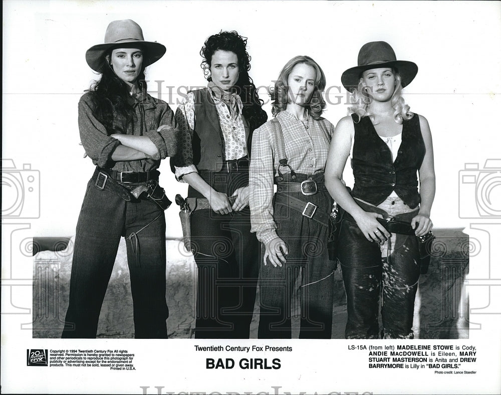 1994 Press Photo Madeleine Stowe and Cast of &quot;Bad Girls&quot;with Andie MacDowell.- Historic Images