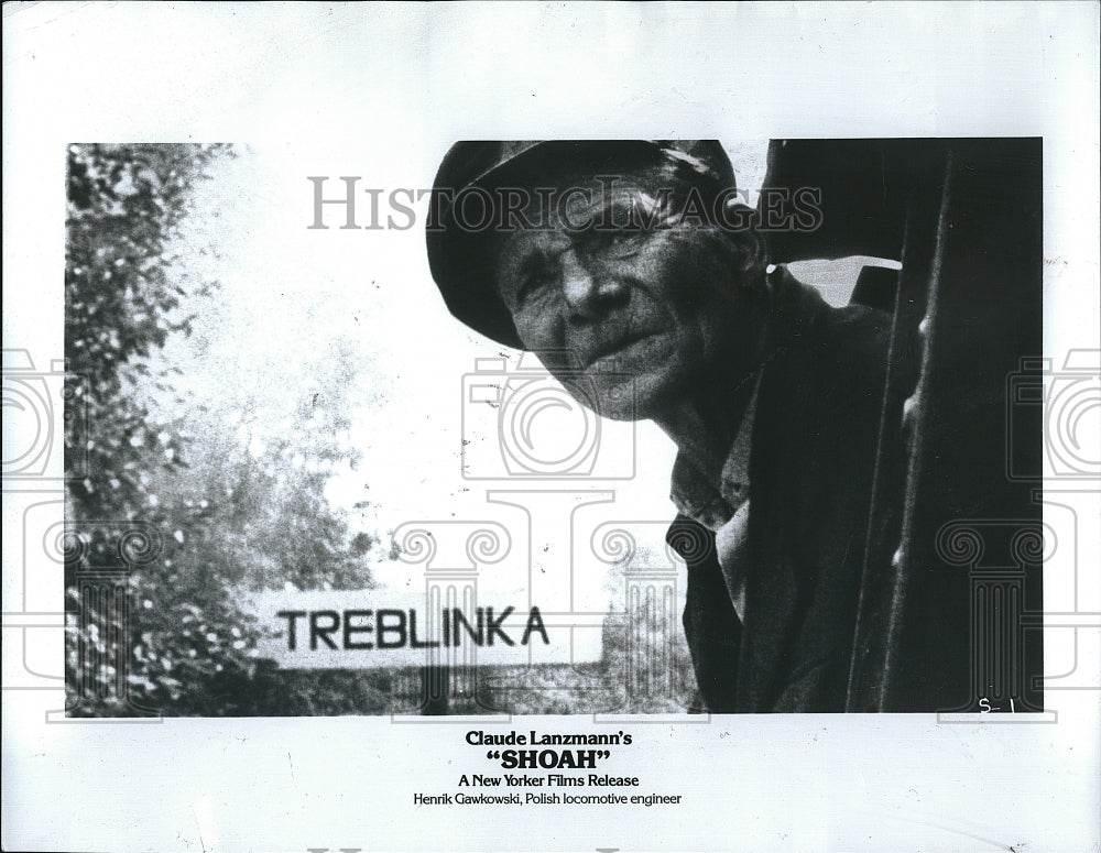 1985 Press Photo Shoah Film Henrik Gawkowski With Treblinka Sign- Historic Images