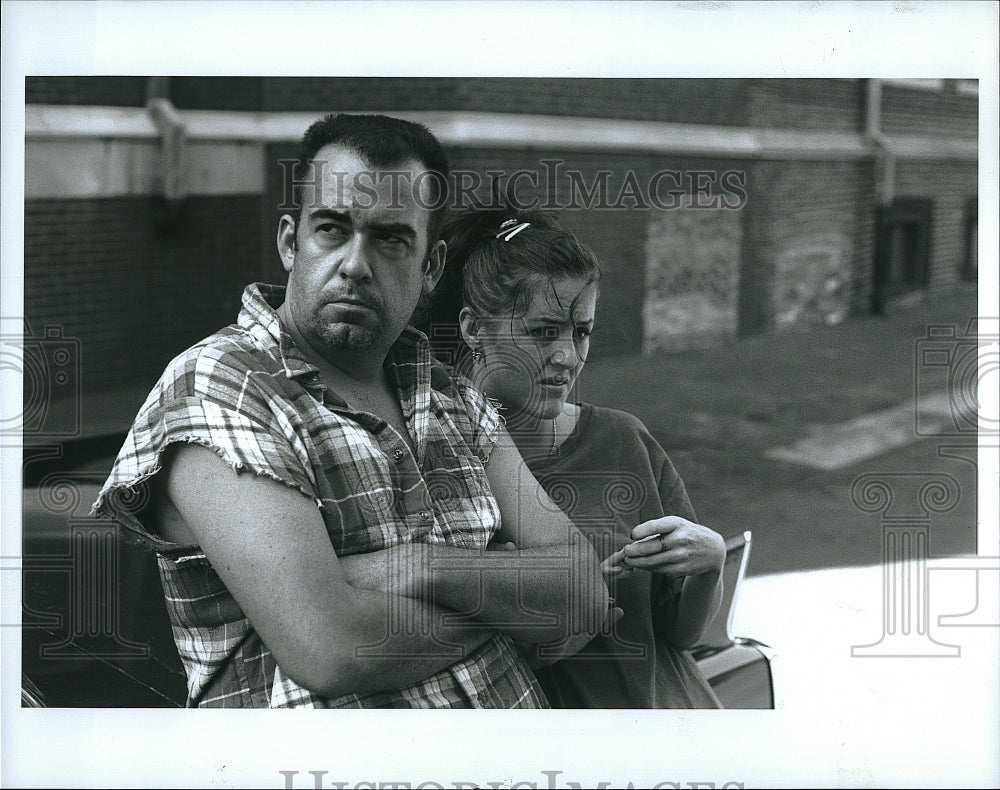 Press Photo The Road Film Actors Rick Park Mary Kearney Scene- Historic Images