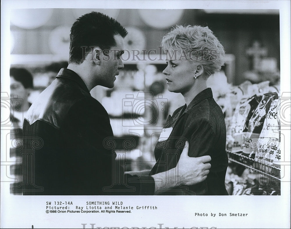 1986 Press Photo Ray Liotta, Melanie Griffith &quot;Something Wild&quot;- Historic Images