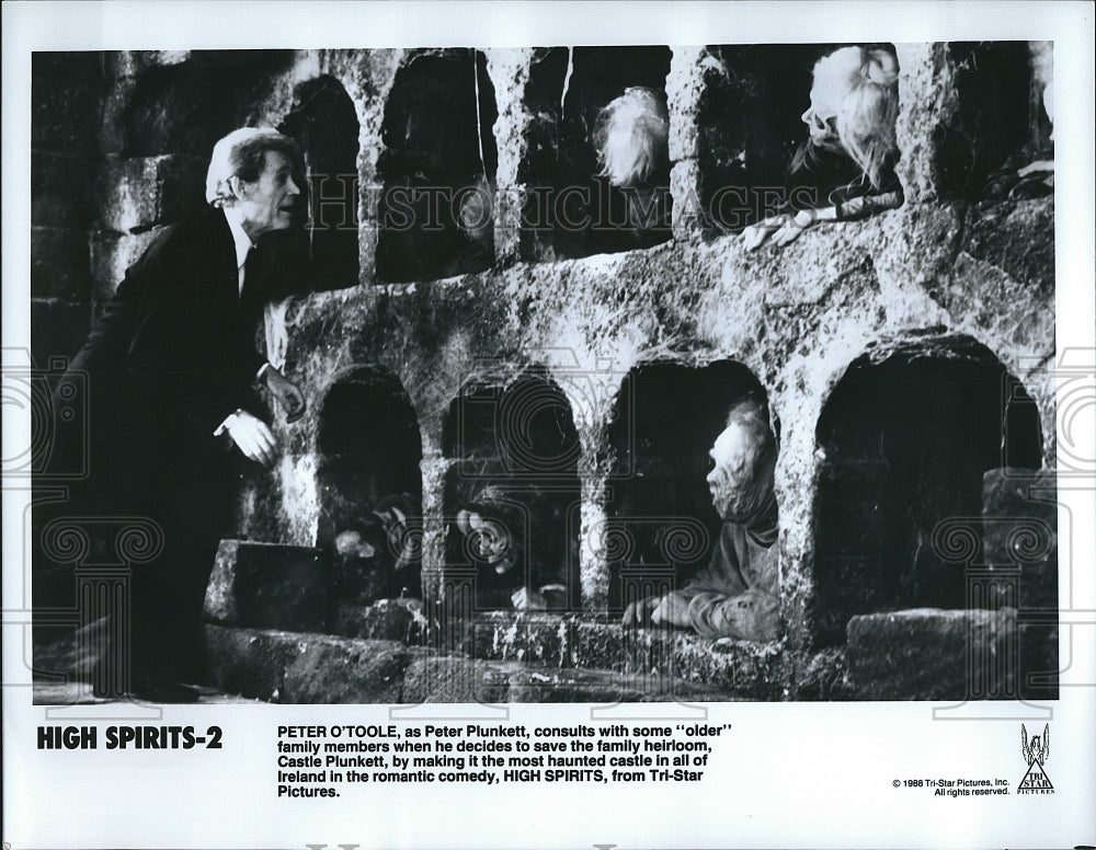 1988 Press Photo Peter O&#39;Toole as Peter Plunkett in &quot;High Spirits&quot;- Historic Images