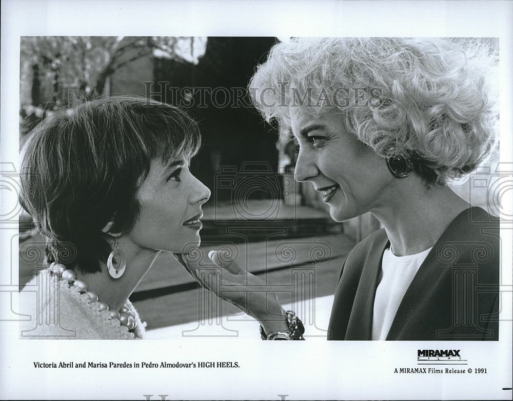1991 Press Photo Victoria Abril, Marisa Paredes "High Heels"- Historic Images