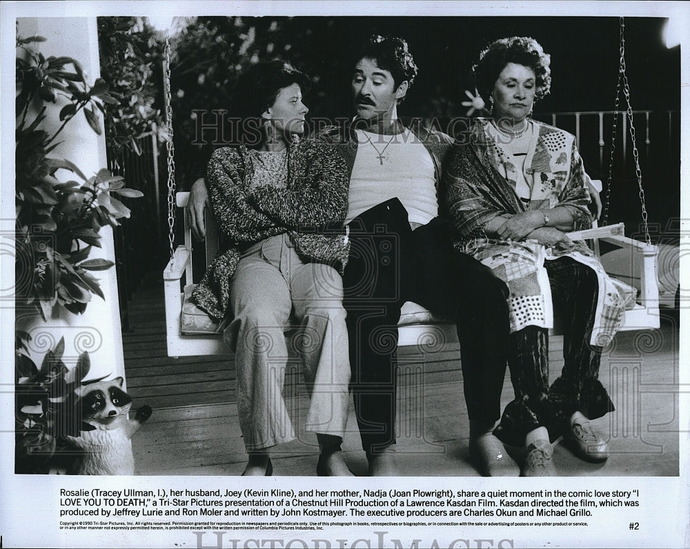 1990 Press Photo Kevin Kline and Tracey Ullman in &quot;I Love You To Death&quot;.- Historic Images