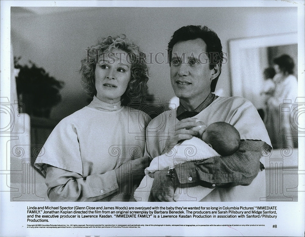 1989 Press Photo Glenn Close American Actress James Woods Actor Immediate Family- Historic Images