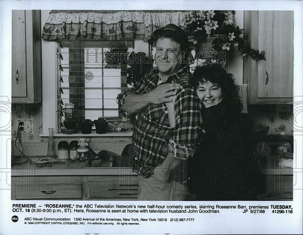 1991 Press Photo Actor John Goodman &amp; Roseanne Arnold In &quot;Roseanne&quot; - Historic Images