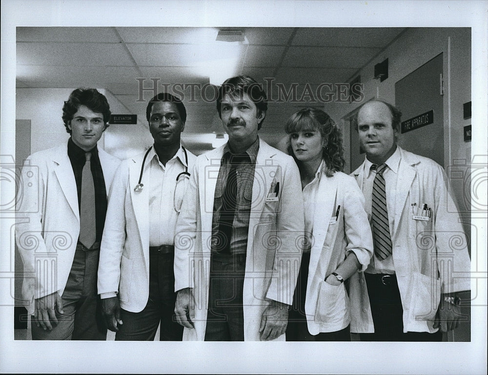 1983 Press Photo Actor Timothy Daly,Albert Hall,Dirk Blocker In &quot;Ryan&#39;s Four&quot;- Historic Images