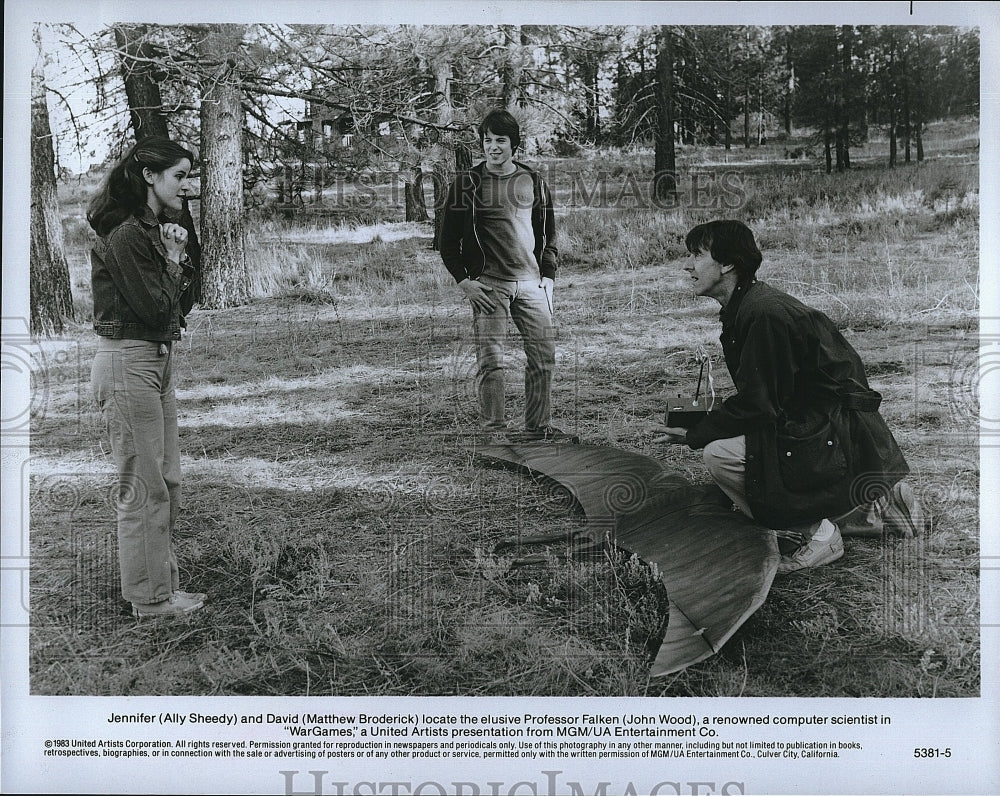 1983 Press Photo &quot;War Games&quot; Ally Sheedy,Matthew Broderick,John Wood- Historic Images