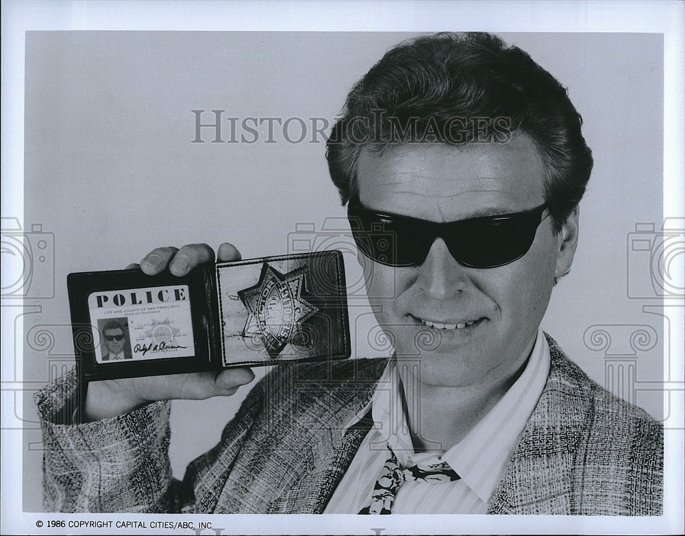 1986 Press Photo Actor David Rasche In &quot;Sledge Hammer!&quot;- Historic Images