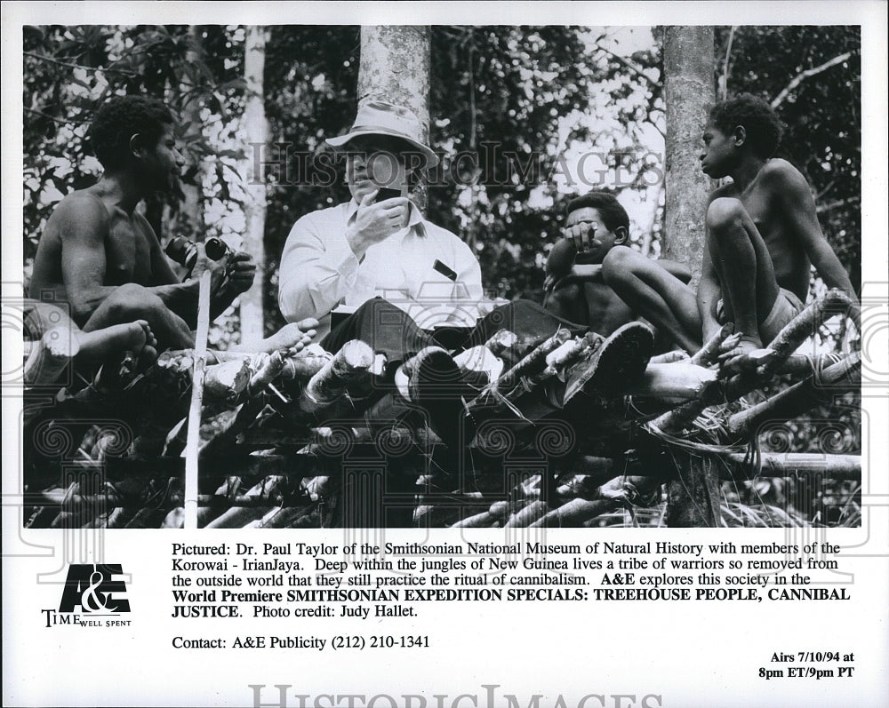 1994 Press Photo Dr. Paul Taylor on "A&E"- Historic Images