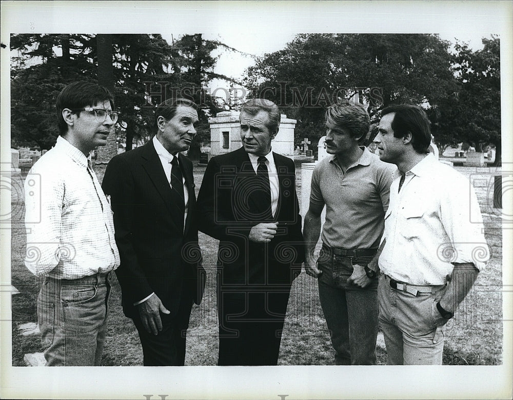 1984 Press Photo Actor Thom Bray,Perry King &amp; Joe Penny In &quot;Riptide&quot;- Historic Images