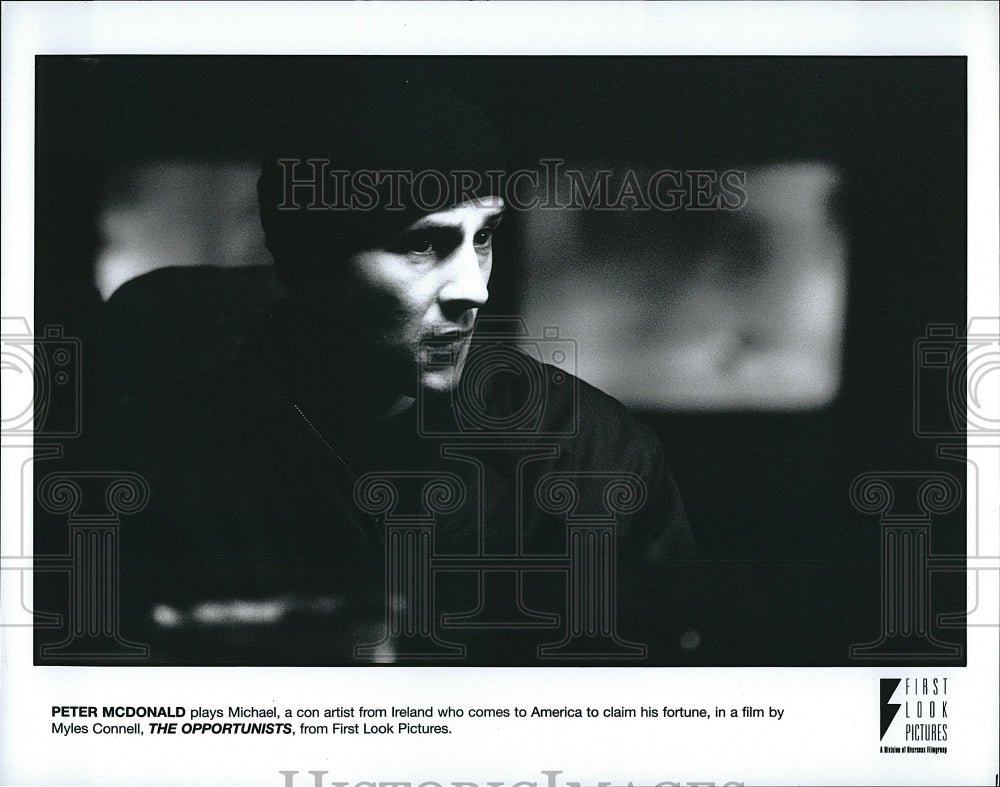 Press Photo Peter McDonald American Actor Scene From Opportunists Movie Film - Historic Images