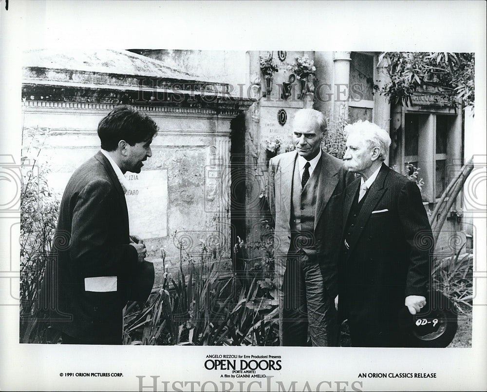 1991 Press Photo Domenco Gennaro Gian Maria Volonte Paolo Volpicelli Open Doors- Historic Images