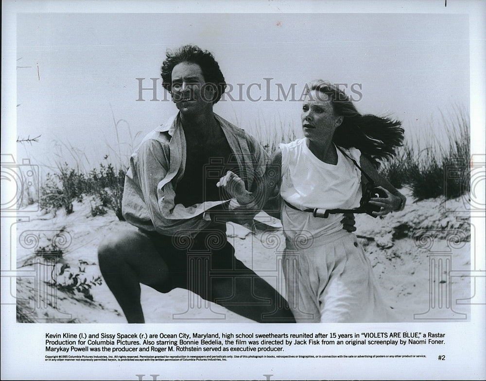 1985 Press Photo "Violets Are Blue" Sissy Spacek & Kevin Kline- Historic Images