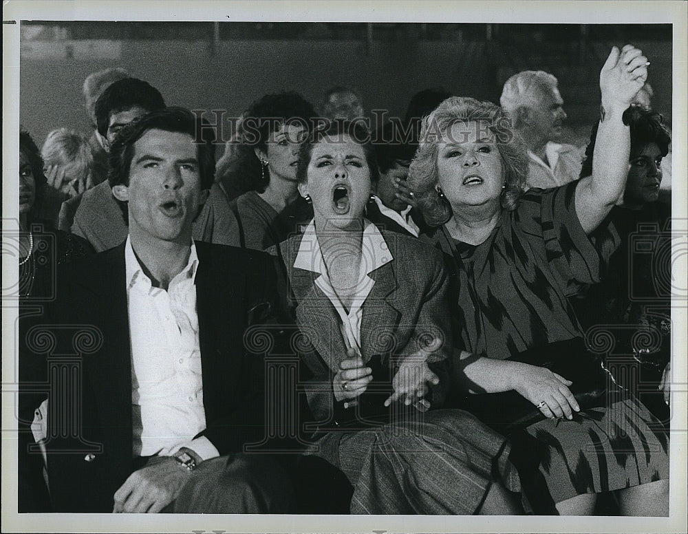 1985 Press Photo Pierce Brosnan, Stephanie Zimbalist &quot;Remington Steele&quot;- Historic Images