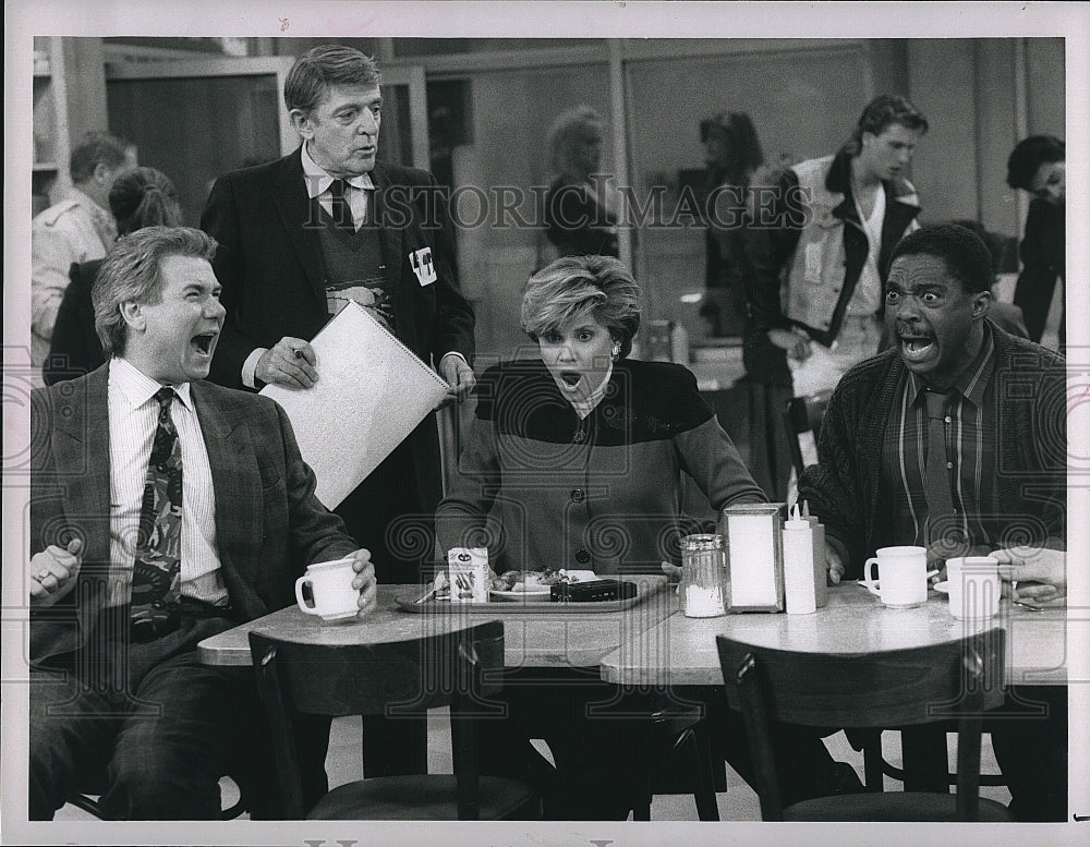 1990 Press Photo Markie Post, John Larroquette, J. Astin &quot;Night Court&quot;- Historic Images