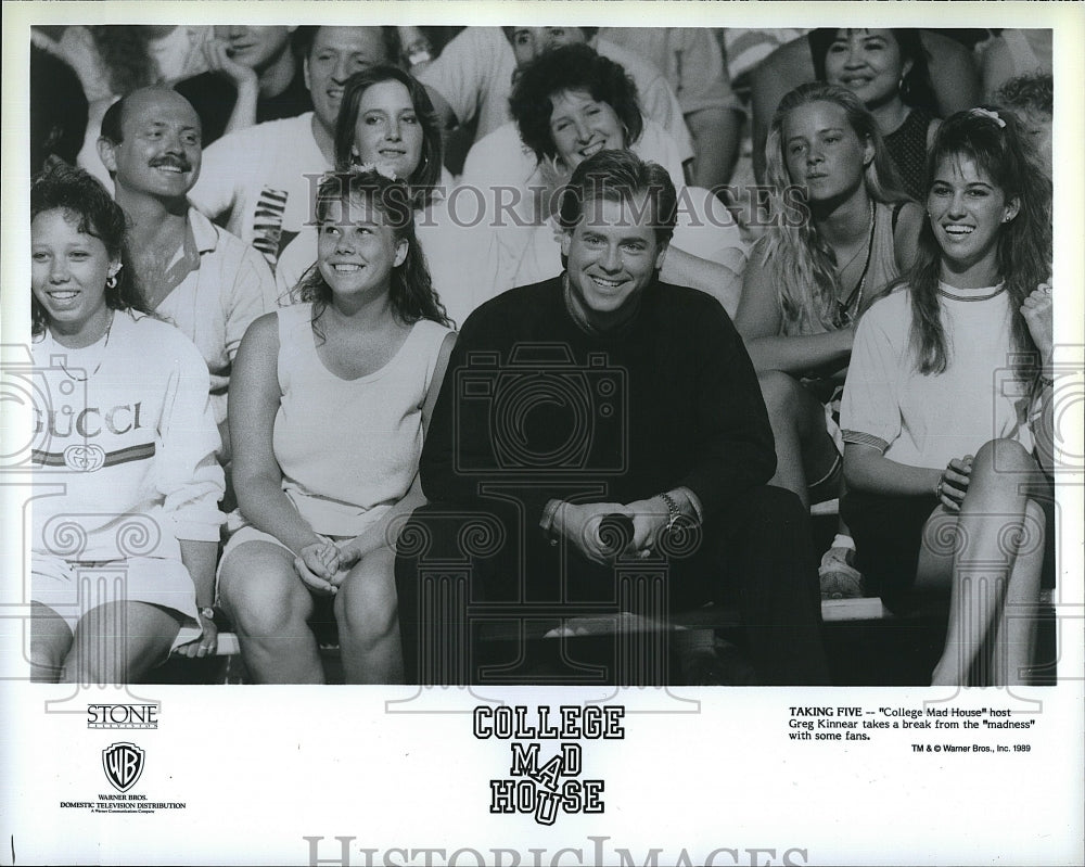 1989 Press Photo Host Greg Kinnear, "College Mad House"- Historic Images