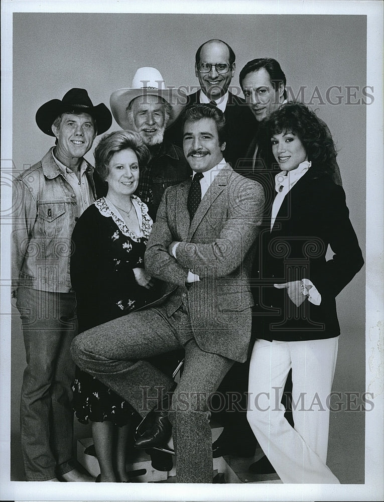 1982 Press Photo Cast of Matt Houston:Lee Horsley, Penny Santon, Dennis Fimple- Historic Images