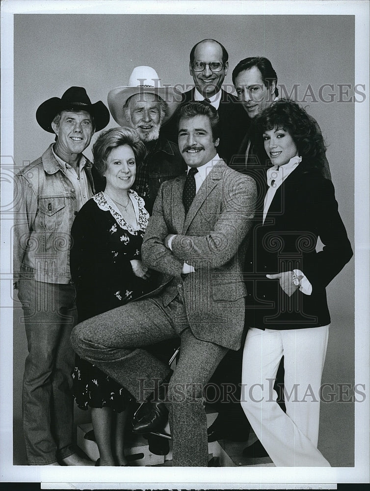 1982 Press Photo Cast of Matt Houston:Lee Horsley, Penny Santon, Dennis Fimple- Historic Images