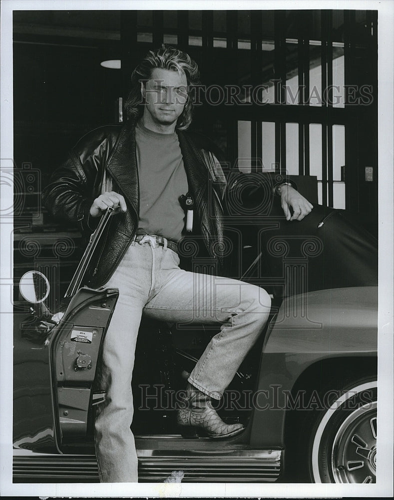 1989 Press Photo Actor Shadoe Stevens in &quot;Max Monroe: Loose Cannon&quot;- Historic Images