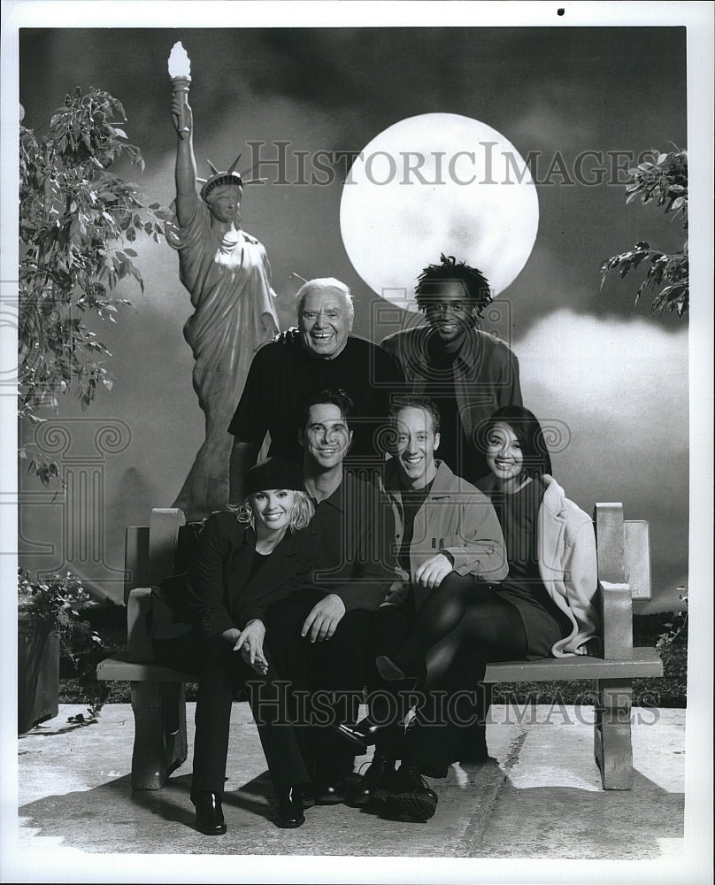 Press Photo The Single Guy Ernest Brgnine Shawn Michael Howard Olivia D&#39;abo- Historic Images