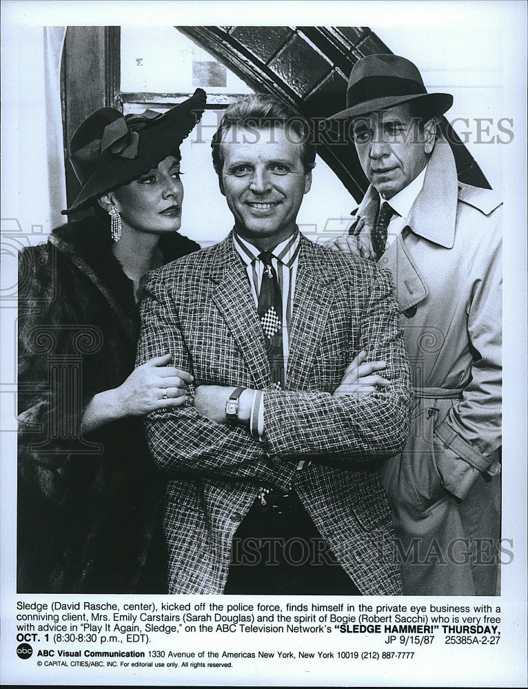 1987 Press Photo Actor David Rasche & Robert Sacchi In "Sledge Hammer"- Historic Images