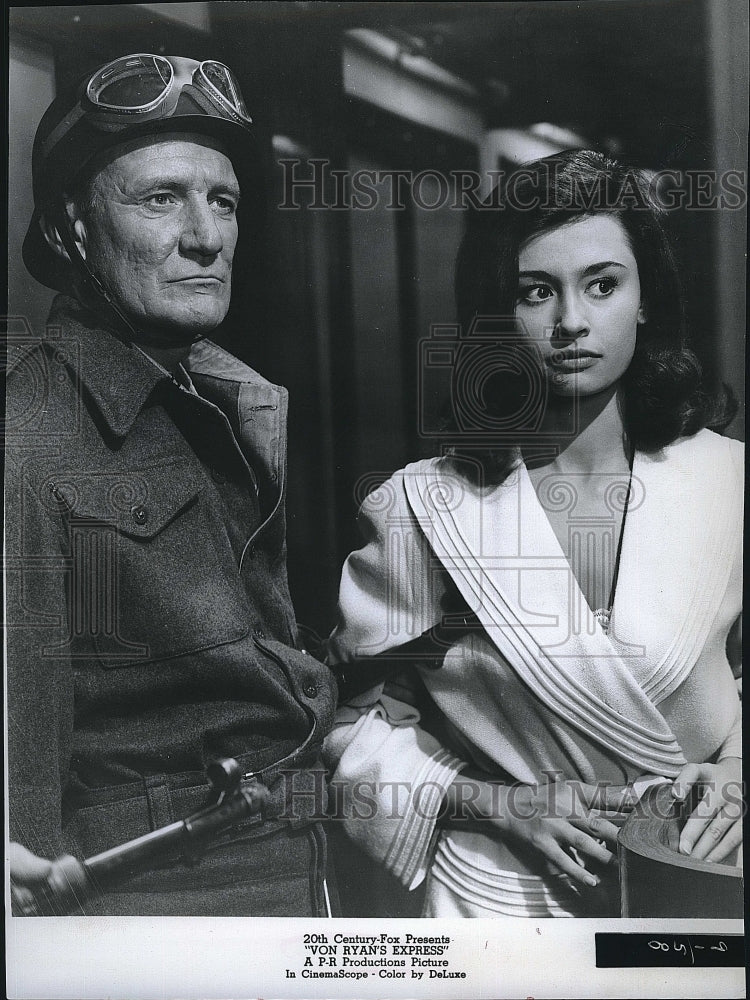 1965 Press Photo Trevor Howard, Rafaella Cara in &quot;Von Ryan&#39;s Express&quot;- Historic Images