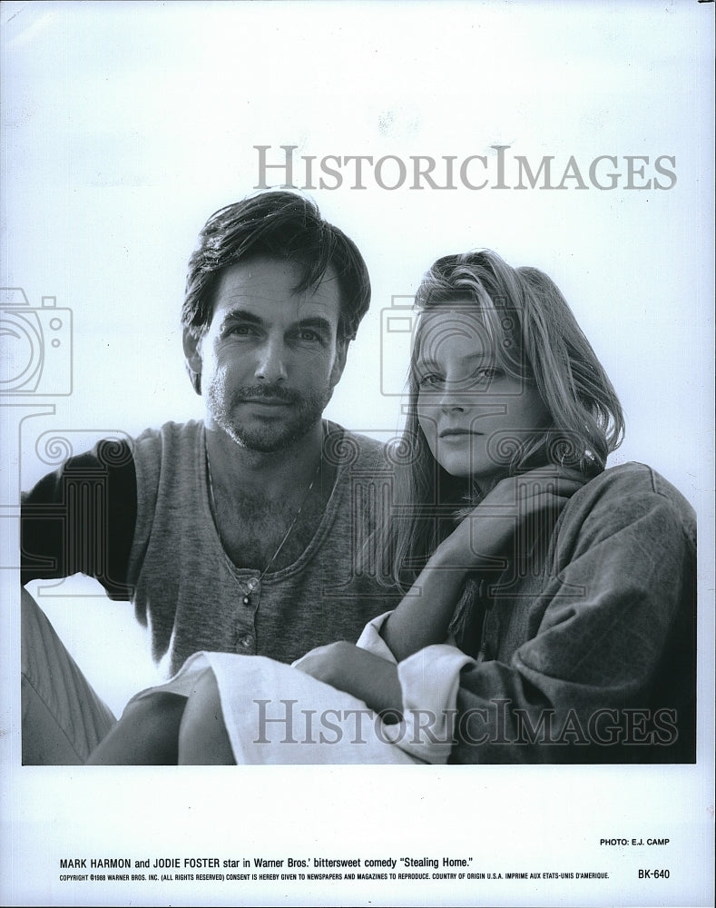 1988 Press Photo Mark Harmon &amp; Jodie Forster star in &quot;Stealing Home&quot;- Historic Images