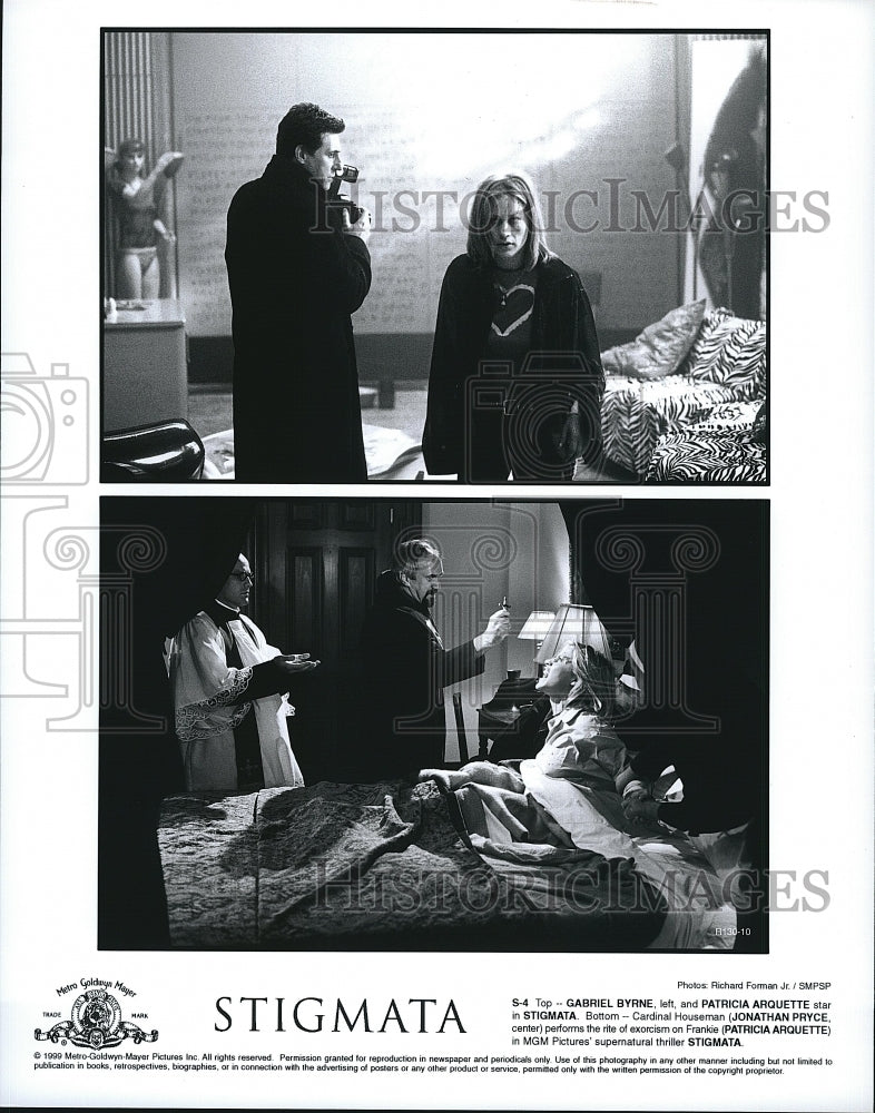 1999 Press Photo Gabriel Byrne, Patricia Arquette, Jonathan Pryce in "Stigmata"- Historic Images