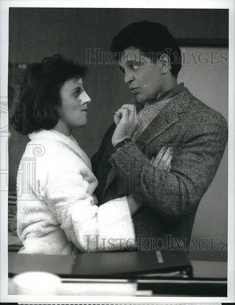 1988 Press Photo &quot;Sharing Richard&quot; Ed Marinaro,Haillary Bailey Smith- Historic Images