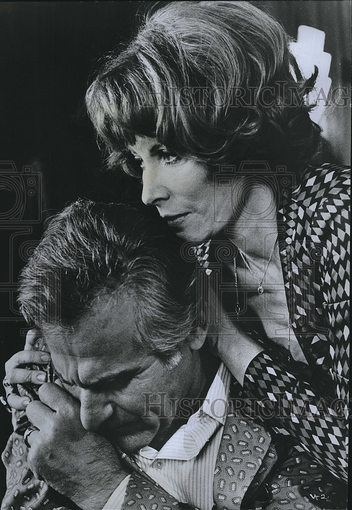 1976 Press Photo Actress, Director Lee Grant, Sam Wanamaker, Voyage Of Damned- Historic Images