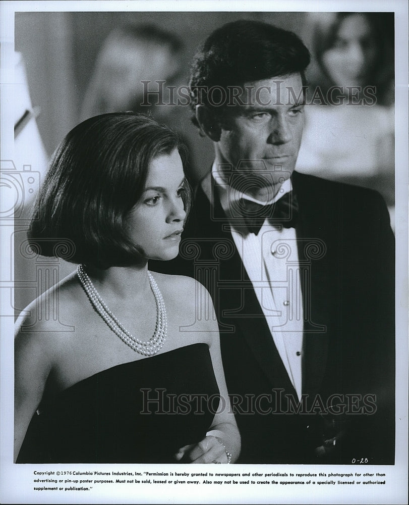 1976 Press Photo Actor Cliff Robertson &amp; Genevieve Bujold In &quot;Obsession&quot;- Historic Images