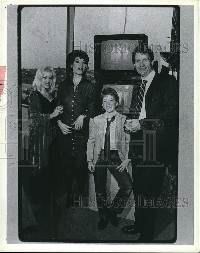 1984 Press Photo Cast of Married With Children- Historic Images