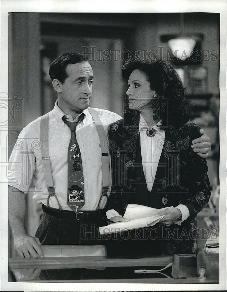 1990 Press Photo Actress Valerie Harper &amp; Todd Sussman in &quot;City&quot;- Historic Images