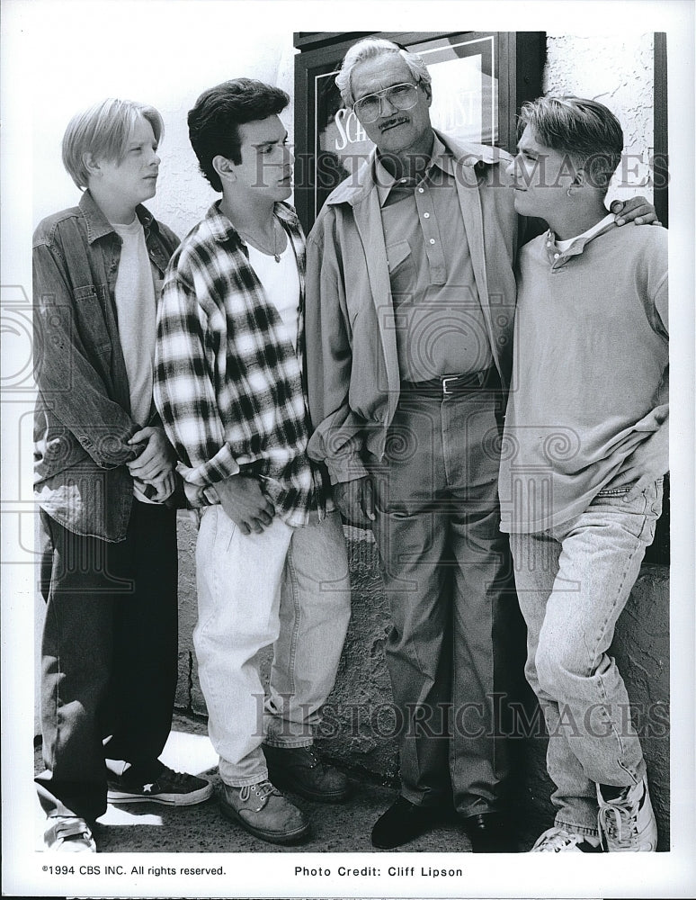 1994 Press Photo Actors Jason Allen, Peter Billingsley, Hal Linden &amp; Aeryk Egan - Historic Images