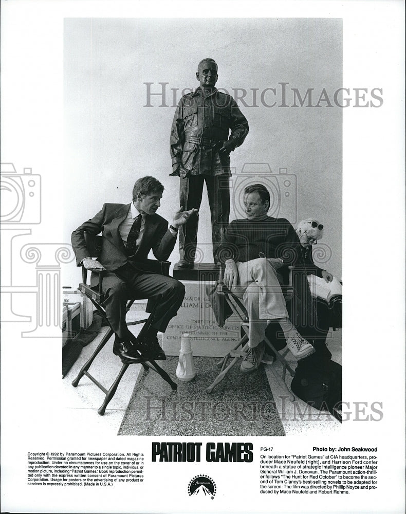 1992 Press Photo producer Mace Newfeld &amp; actor Harrison Ford of &quot;Patriot Games&quot;- Historic Images