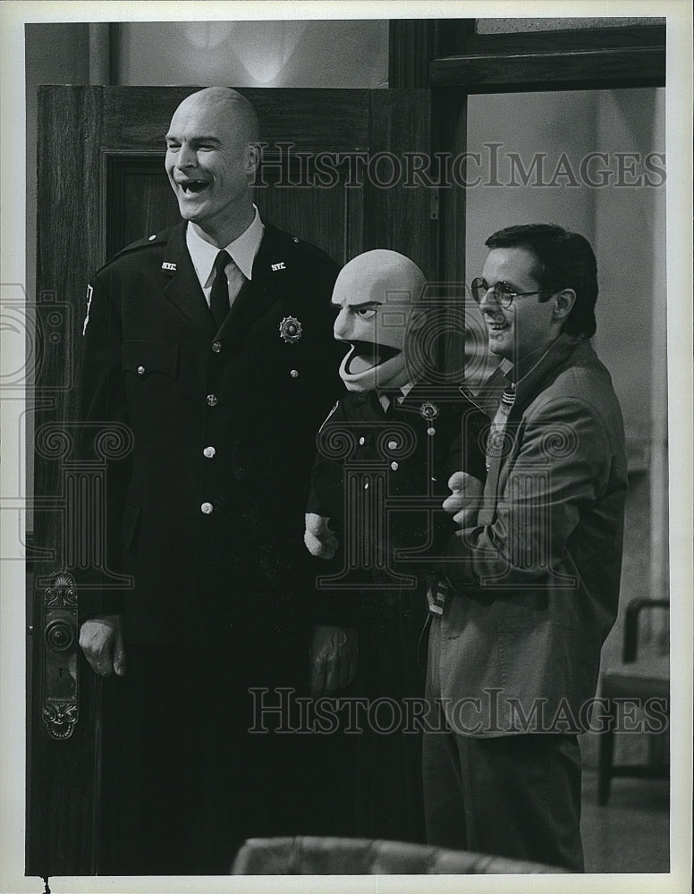 1986 Press Photo Richard Moll, Ron Lucas &quot;Night Court&quot;- Historic Images