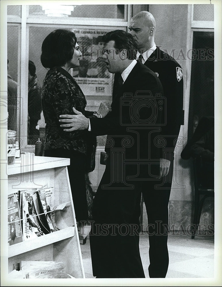 1986 Press Photo John Larroquette, Richard Moll, Jim Bailey &quot;Night Court&quot;- Historic Images