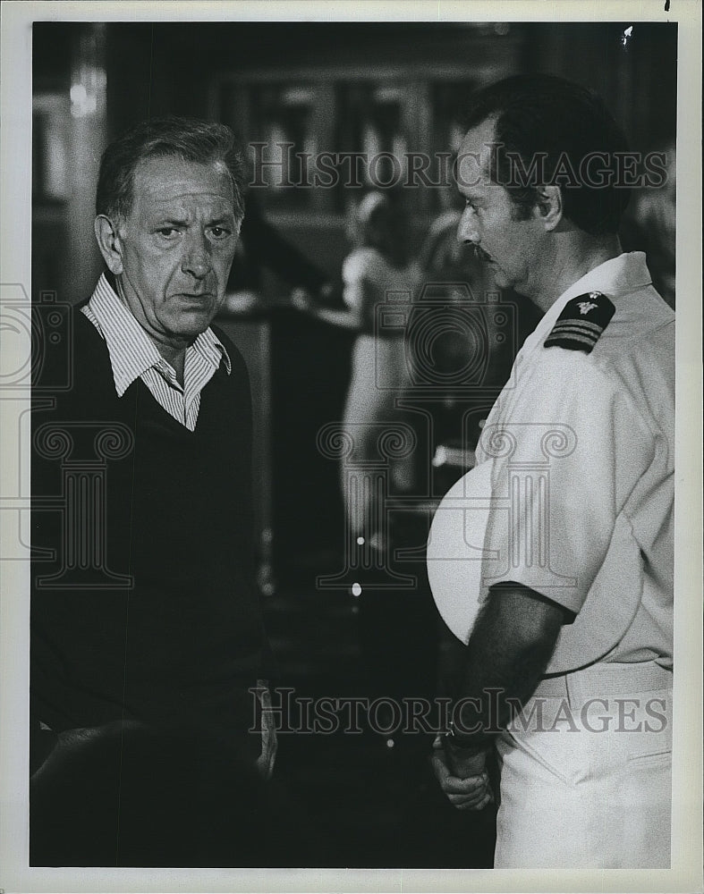 1981 Press Photo &quot;Quincy&quot; Jack Klugman &amp; Alan Miller- Historic Images