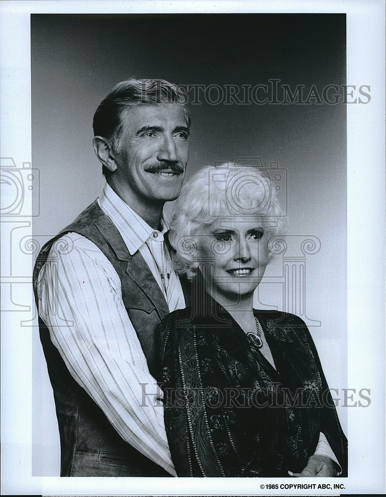 1985 Press Photo Joseph Campanella Actor Barbara Stanwyck Actress The Colbys TV- Historic Images