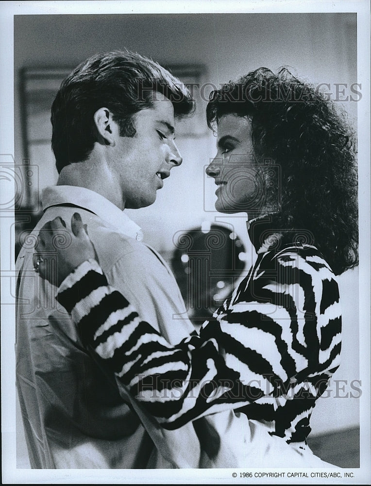 1986 Press Photo Kim Morgan Greene Actress Maxwell Caulfield Colbys Drama TV- Historic Images