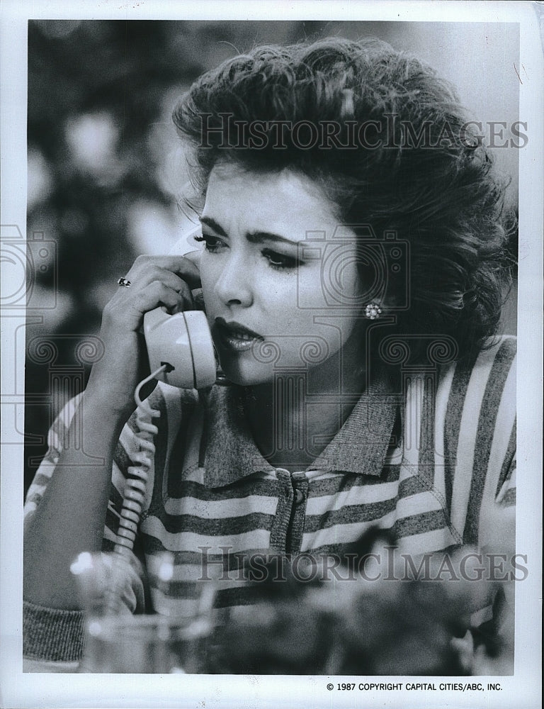 1987 Press Photo Actress Emma Samms In &quot;The Colbys&quot;- Historic Images