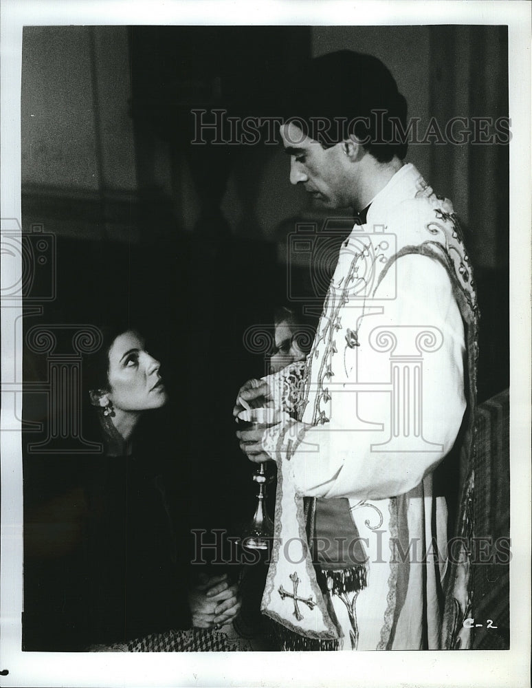 1984 Press Photo Susu Pecoraro, Imanol Arias &quot;Camila&quot;- Historic Images