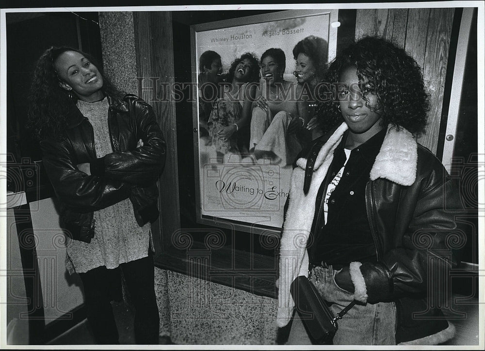 1996 Press Photo Poster for  &quot;Waiting To Exhale&quot;  A Ballengetr, N Forrest- Historic Images