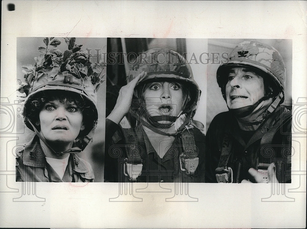 1982 Press Photo Eileen Brennan, Goldie Hawn, Robert Webber &quot;Private Benjamin&quot;- Historic Images