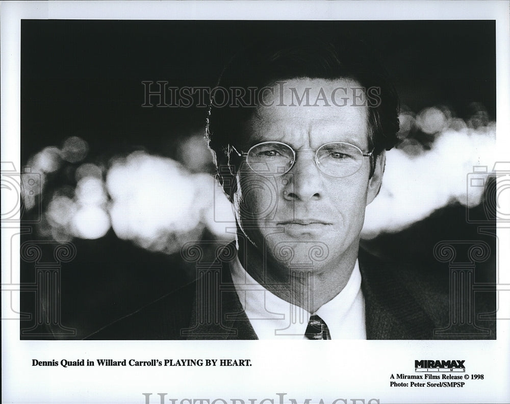 1998 Press Photo Dennis Quaid stars in &quot;Playing By Heart&quot; - Historic Images