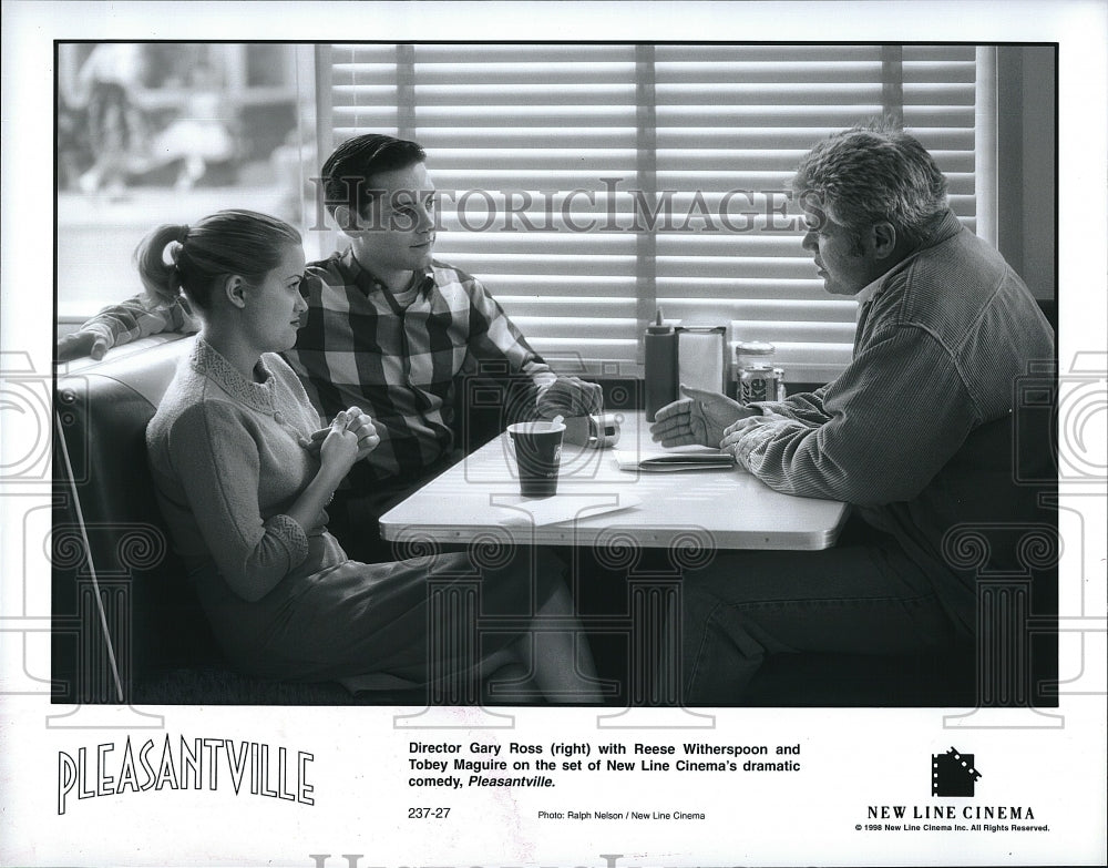 1998 Press Photo Gary Ross Reese Witherspoon Tobey Maguire Pleasantville Movie- Historic Images