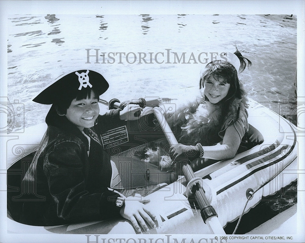 1987 Press Photo Actress Soleil Moon Frye &amp; Yoshi Hoover in &quot;You Ruined my Life&quot;- Historic Images