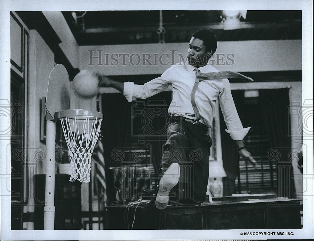 1986 Press Photo Kevin Hooks in ABC &quot;He&#39;s the Mayor&quot;- Historic Images