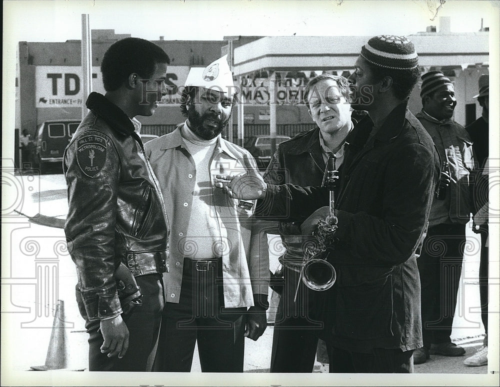 1987 Press Photo Michael Warren, Charles Haid, John Dewey-Carter and Lawrence- Historic Images