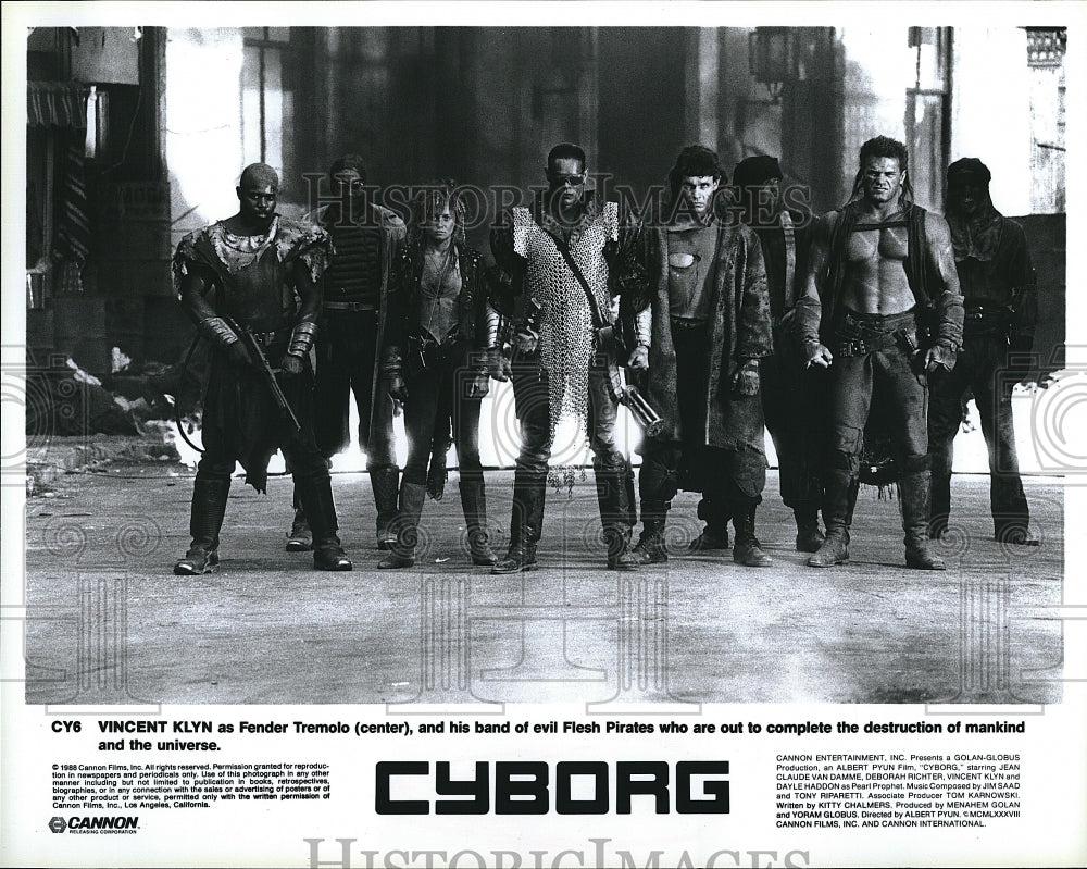 1988 Press Photo Vincent Klyn Actor in &quot;Cyborg&quot;- Historic Images